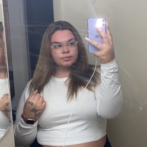 Meet your Posher, Breanna